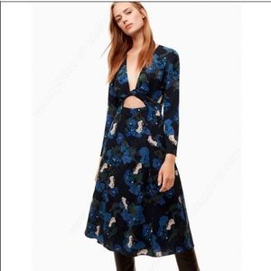 Aritzia Wilfred Aubagne Floral Plunge Dress